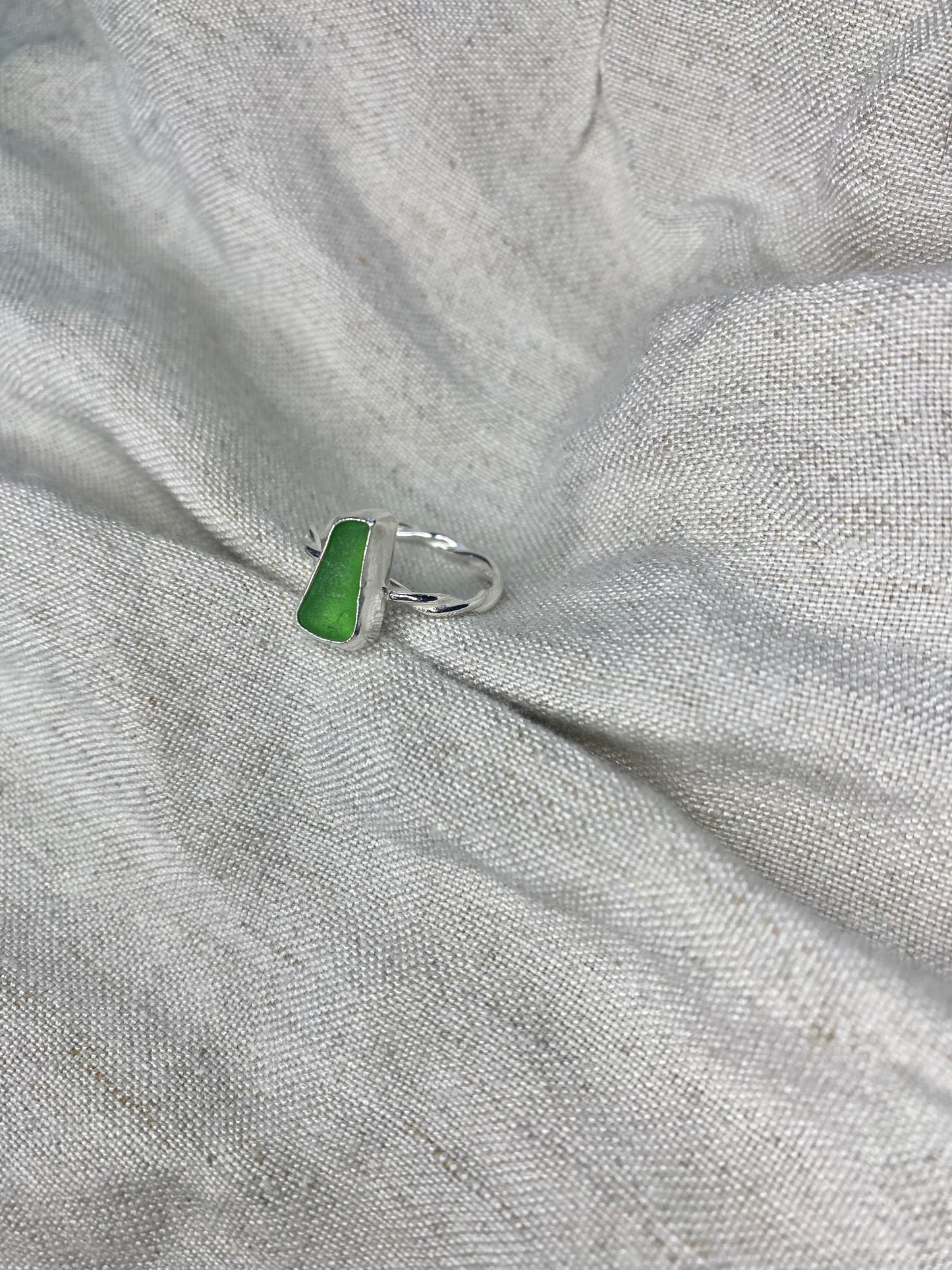 Green Twist Band Ring